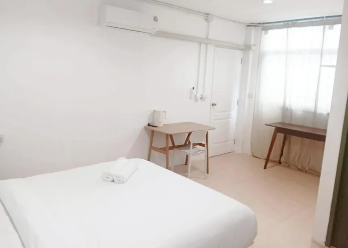 Mitr Sukhumvit 2 - สุขุมวิท 2 Apartment