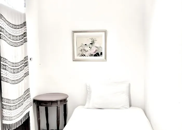 Mitr Sukhumvit 2 - สุขุมวิท 2 Apartment *